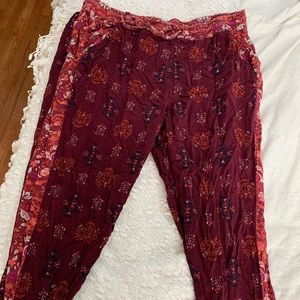 Mudd Patterned Flowy Pants
